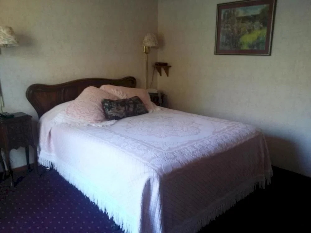 Gold Hill Hotel