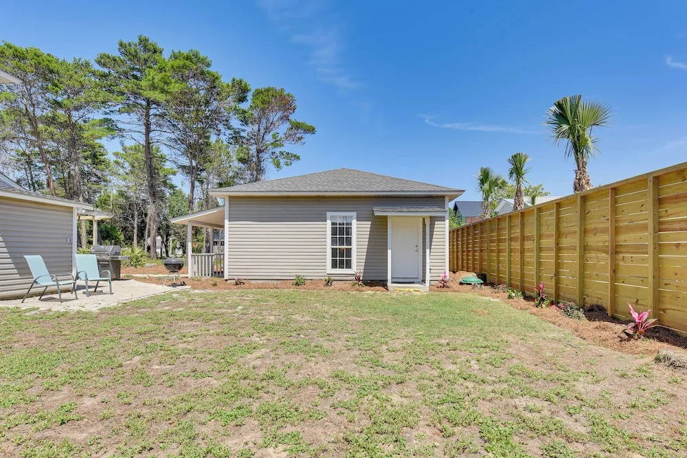 Walk to Beaches on 30a! Coastal Studio Stay