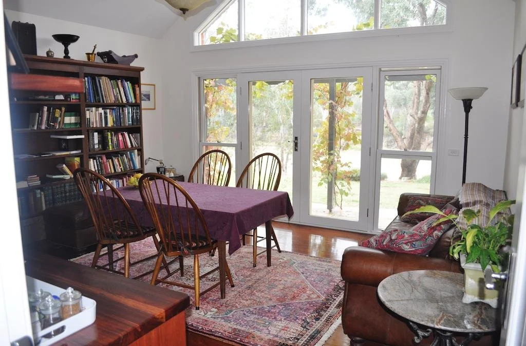 Captain's Cottage Bed & Breakfast