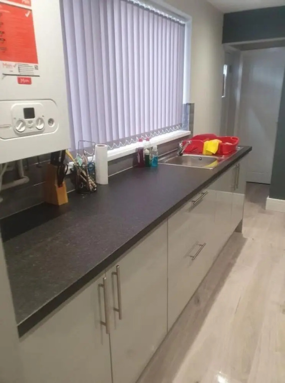 Townhouse @ 11 Nicholls Street Stoke