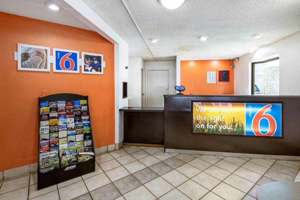 Motel 6-Dayton, OH - Englewood