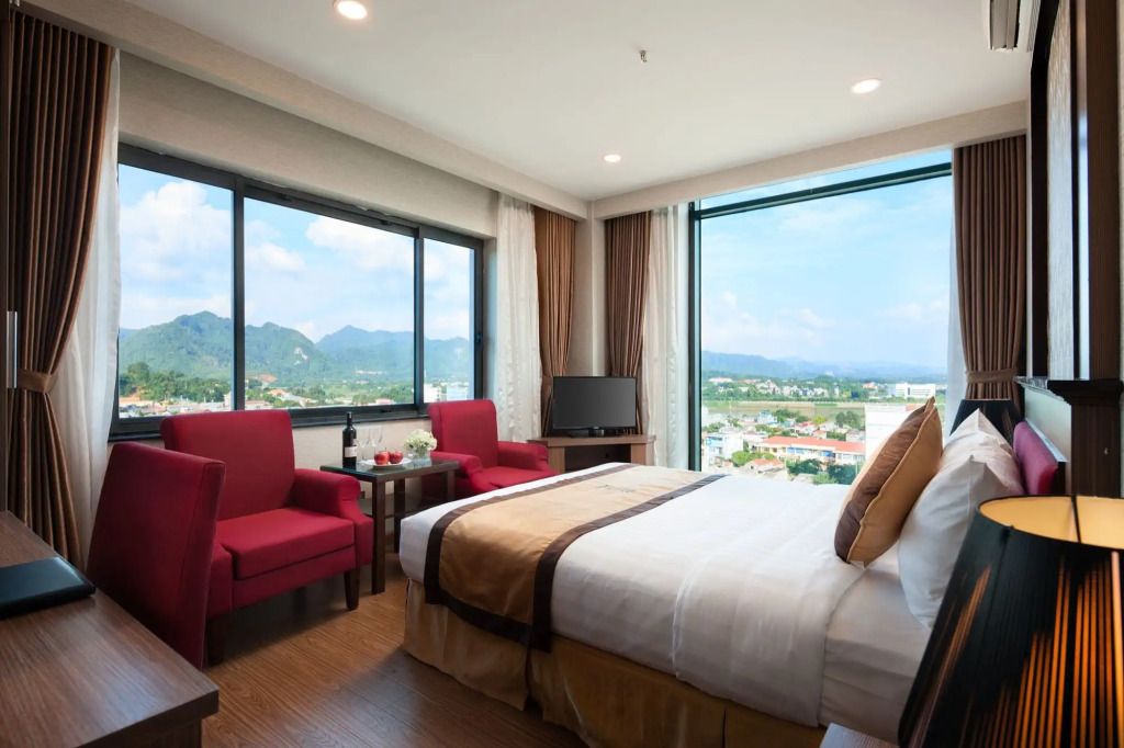 Royal Palace Hotel
