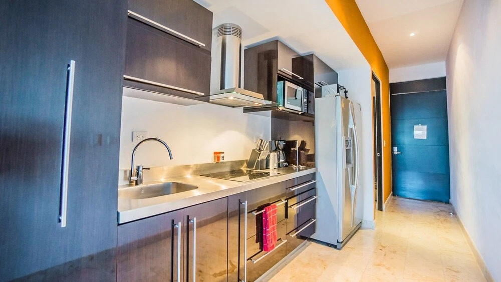 Las Brisas 402 1 Bedroom Condo by RedAwning