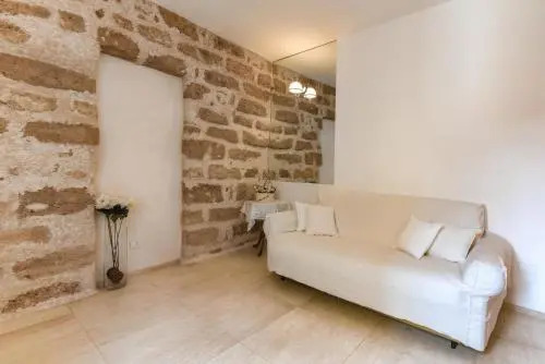 Welcomely - Casa Simon