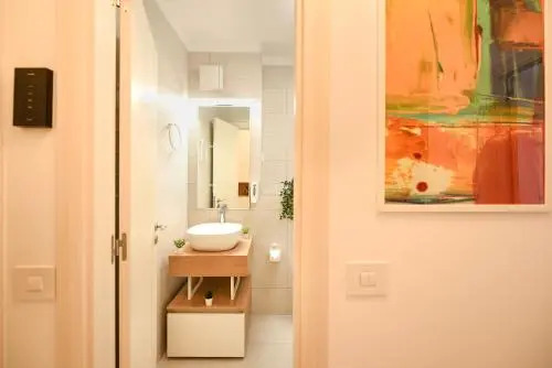 Colorful Fusion - Modern Apt At Romexpo