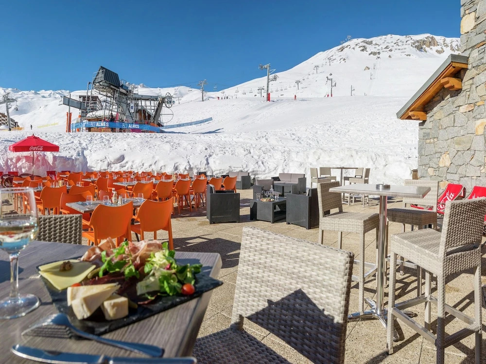 Snug Apartment, at Just 300 m. From the Slopes in Tignes
