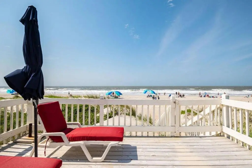 Sweet Retreat by Oak Island Accommodations