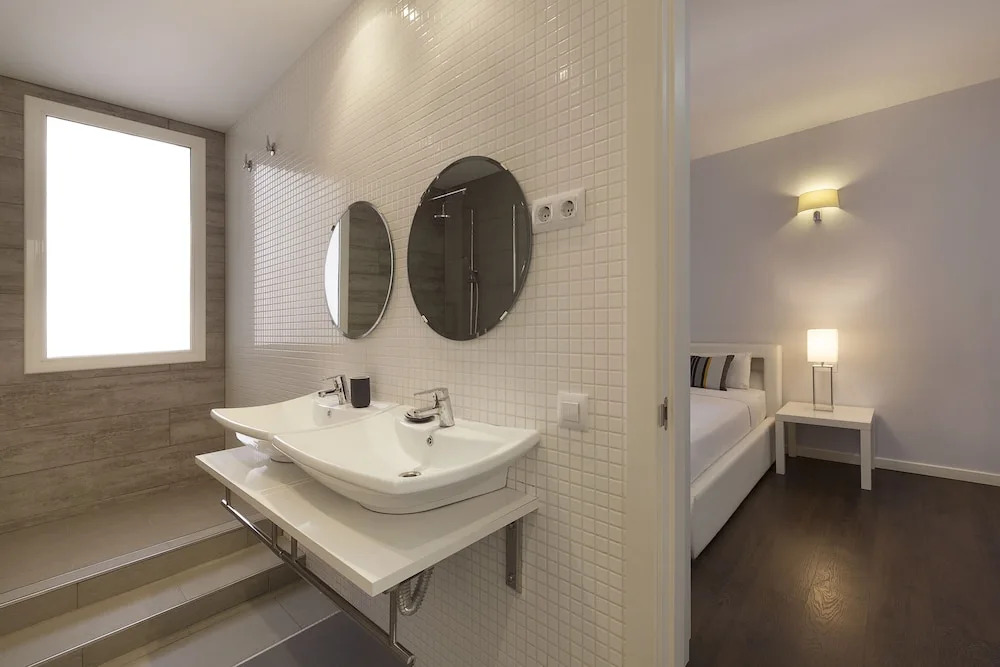 Hotel Market