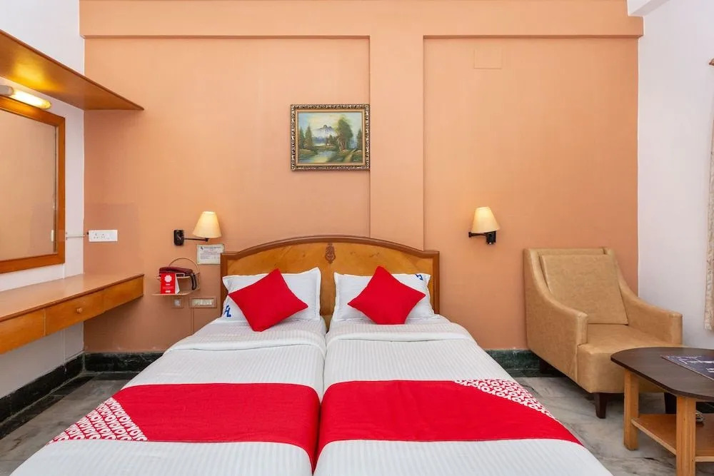 Hotel Raaj Bhaavan