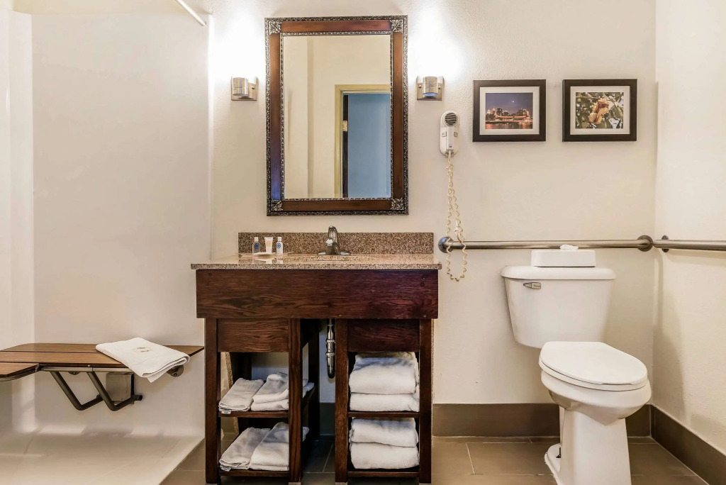 Comfort Suites Miamisburg - Dayton South