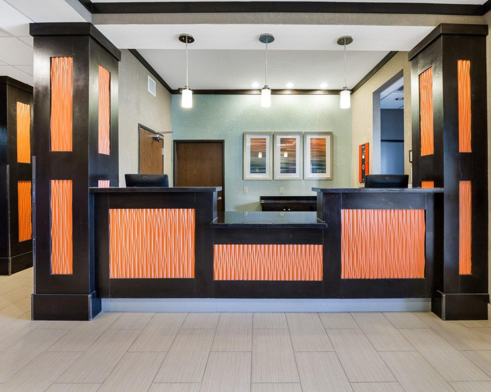 Comfort Inn & Suites San Marcos near Outlet Mall