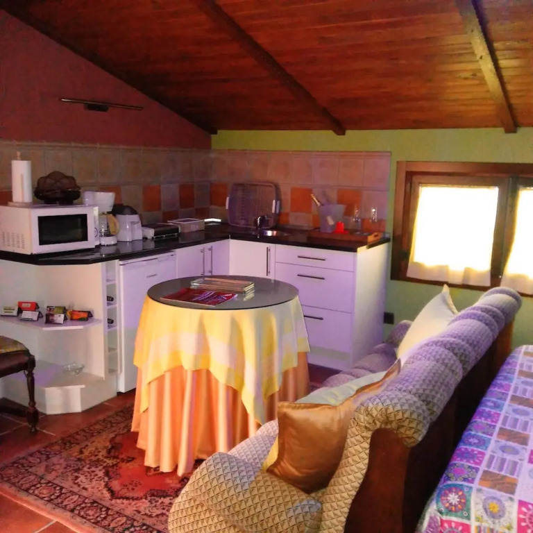 Studio with enclosed garden and wifi at Valencia de Alcantara