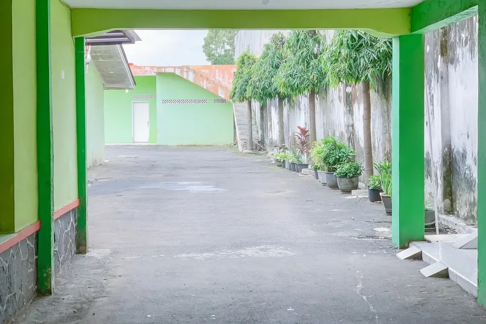 Urbanview Hotel Syariah near UPI Sumedang