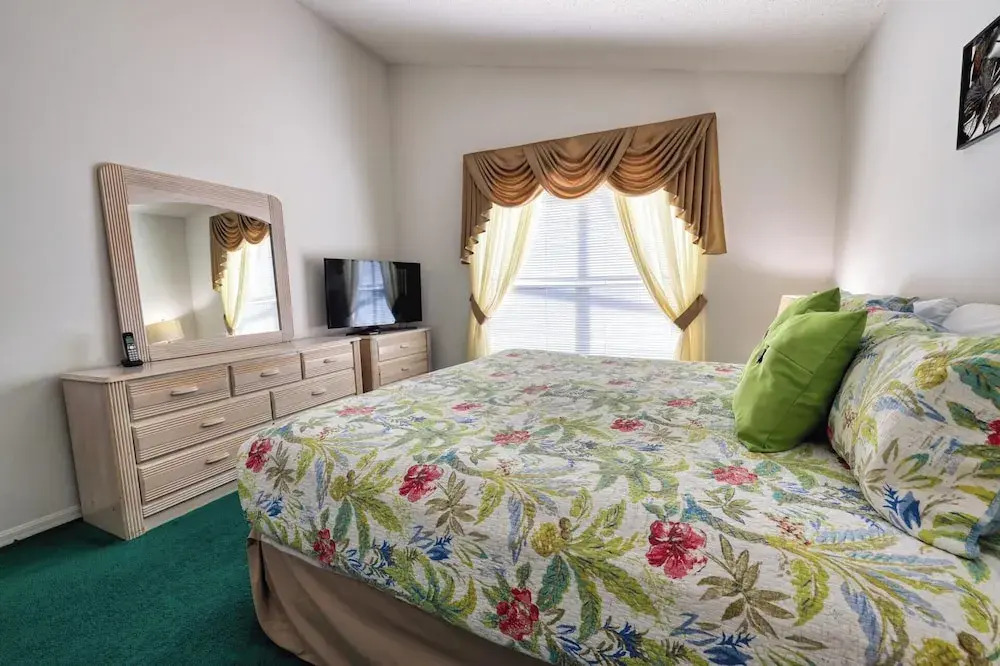 Sandra's Eagle Pointe Vacation Home
