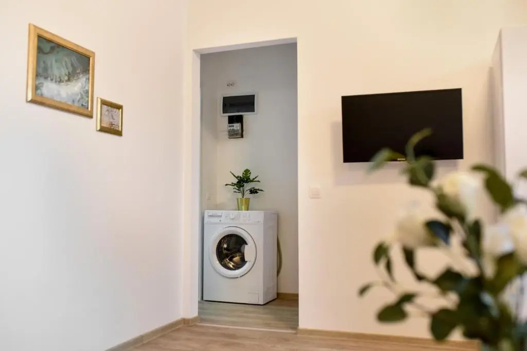 GOLDEN TOUCHES - Elegant - Armeneasca Central Apt