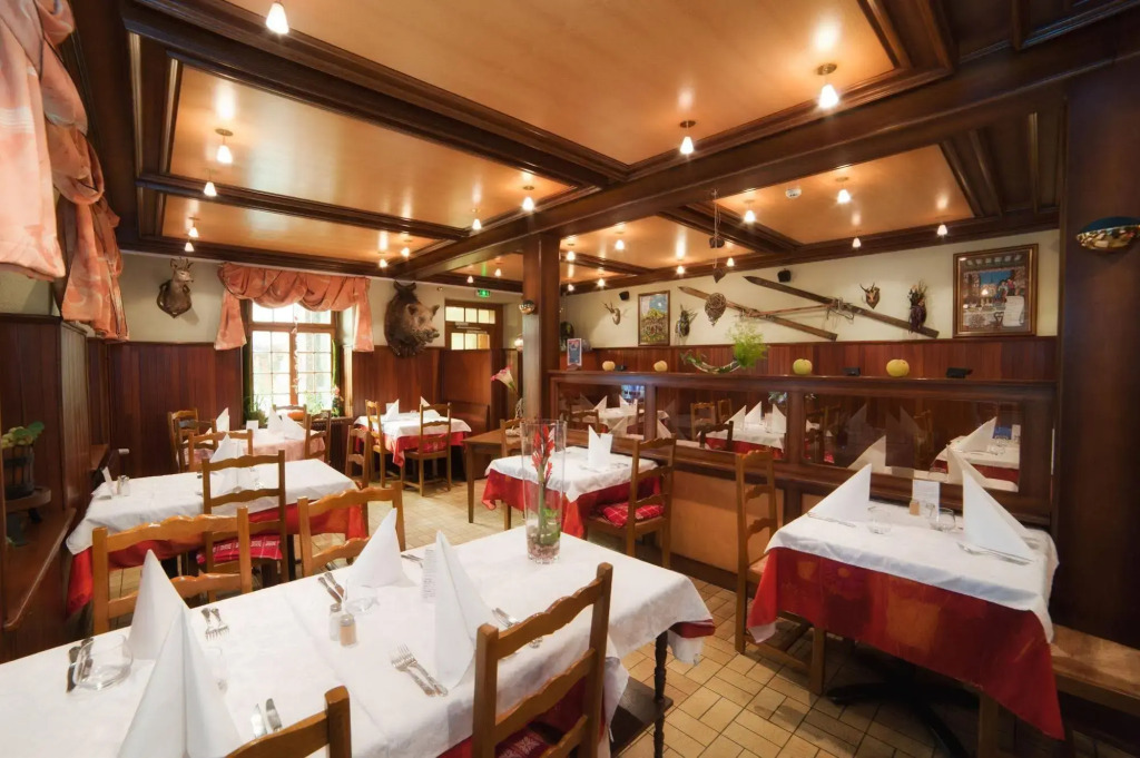 Logis Hôtel-Restaurant Auberge Du Mehrbachel