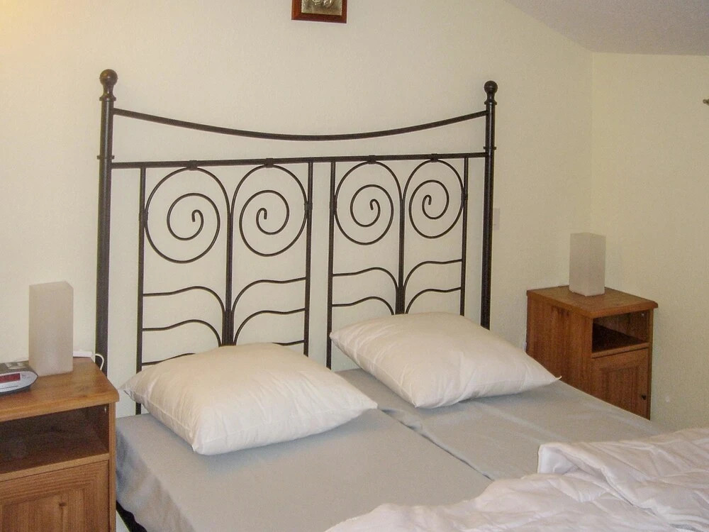 House With one Bedroom in Cogolin, With Wonderful sea View, Pool Acces