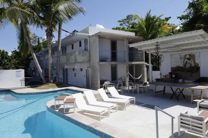 Viento Beach Lodge