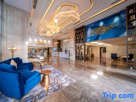 Yeste International Hotel (Guanshanhu District International Conference Center Subway Station)