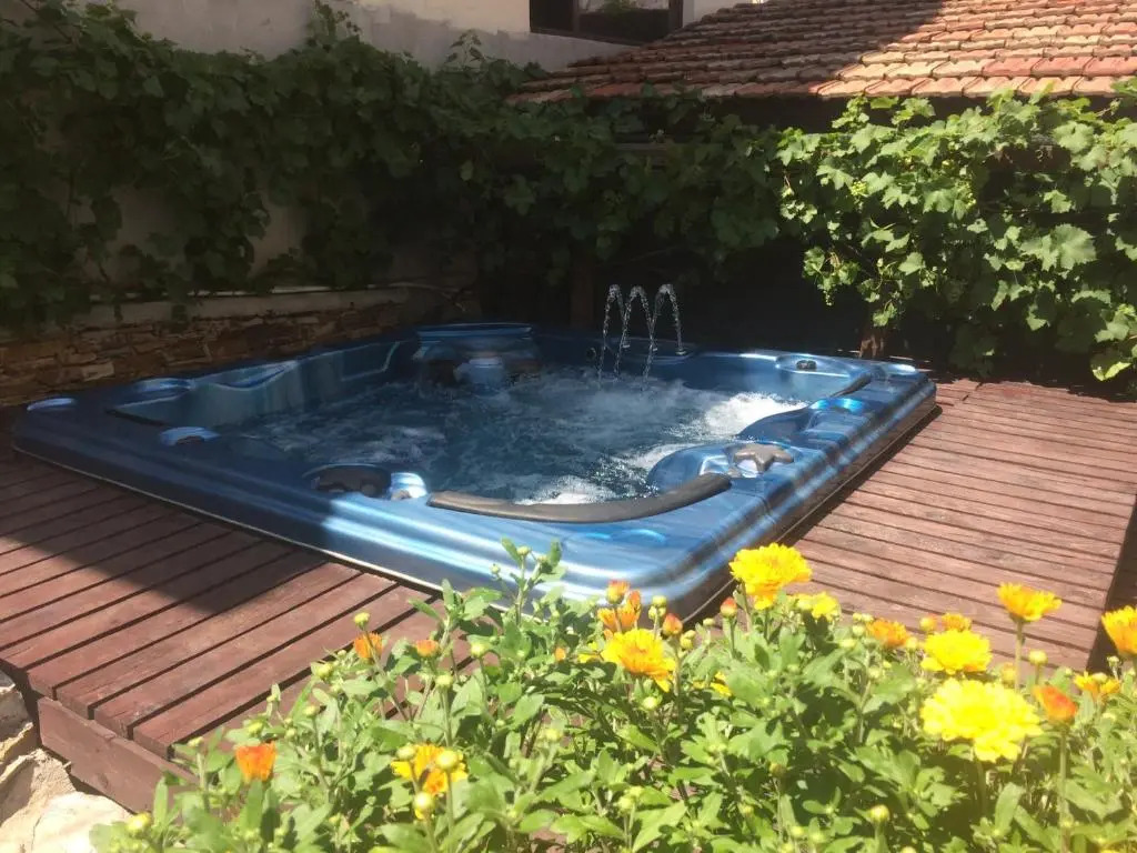 Mira Guest House