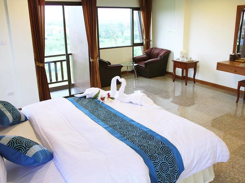 CY Hotel & Residence