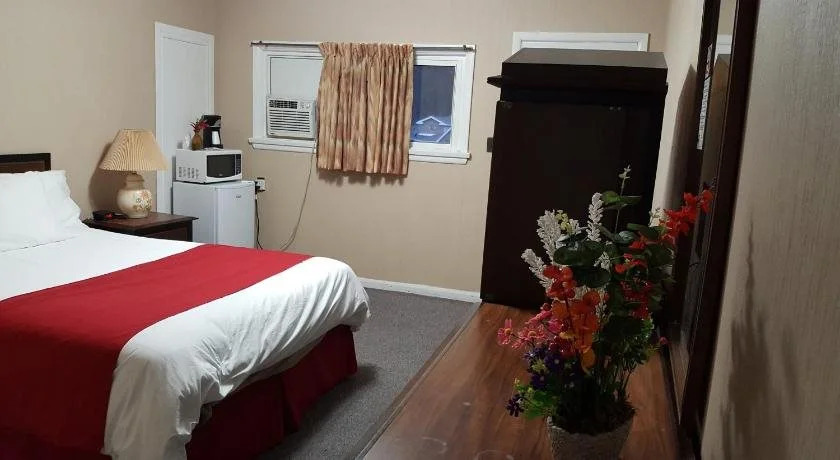 Shamrock Motel