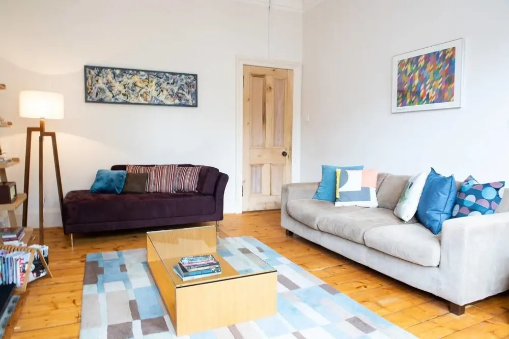 Charming 2-bedroom apt in the Heart of West End