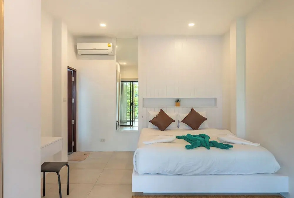 One of Phukets Best Villas V212