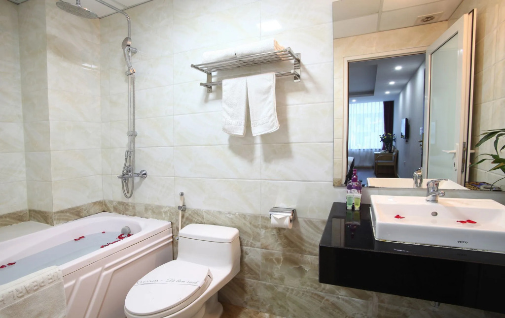 Blue Pearl Hanoi Hotel