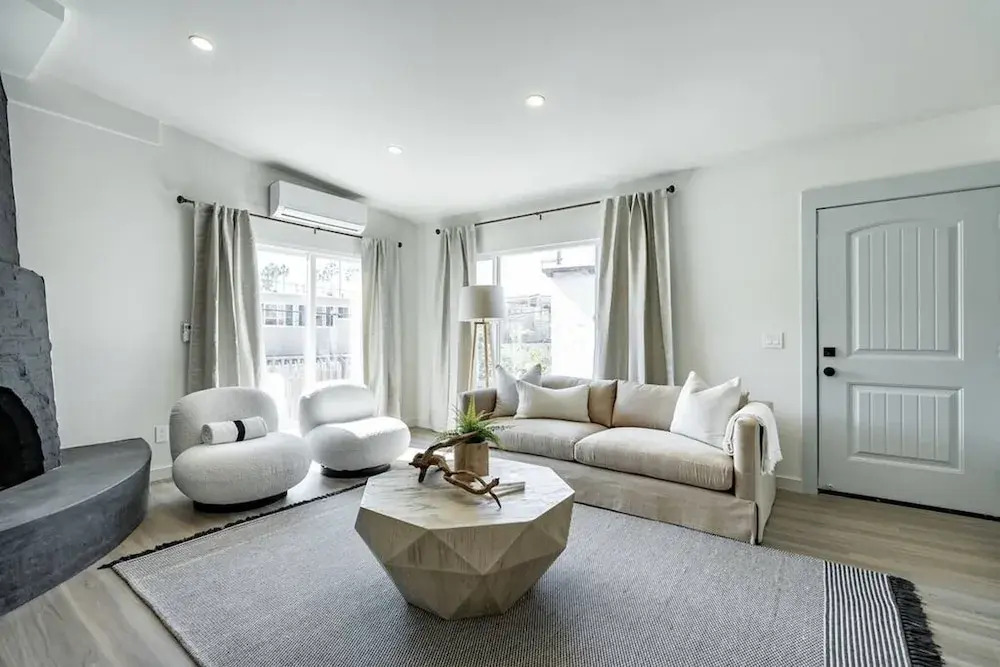 The Rosemont II - La Jolla Luxury