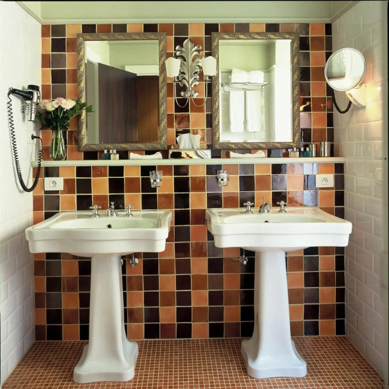 Bordeau Canal Suites