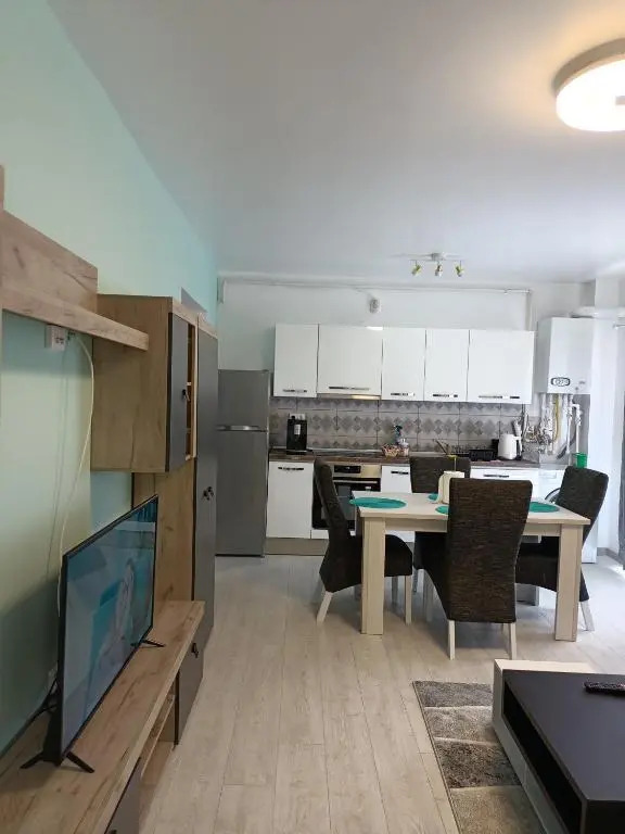 Apartament încântător cu terasa și cada cu jeturi!