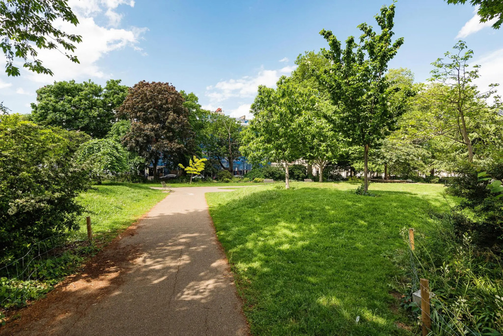 Islington Charm