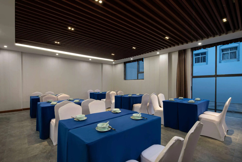 Ramada Encore by Wyndham Wuhan West