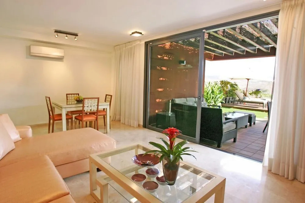Villa in San B. de Tirajana, Gran Canaria 102867 by MO Rentals