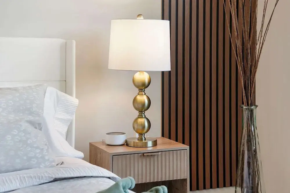 Welcoming Month Long Stays 2BD 2BA With Parking