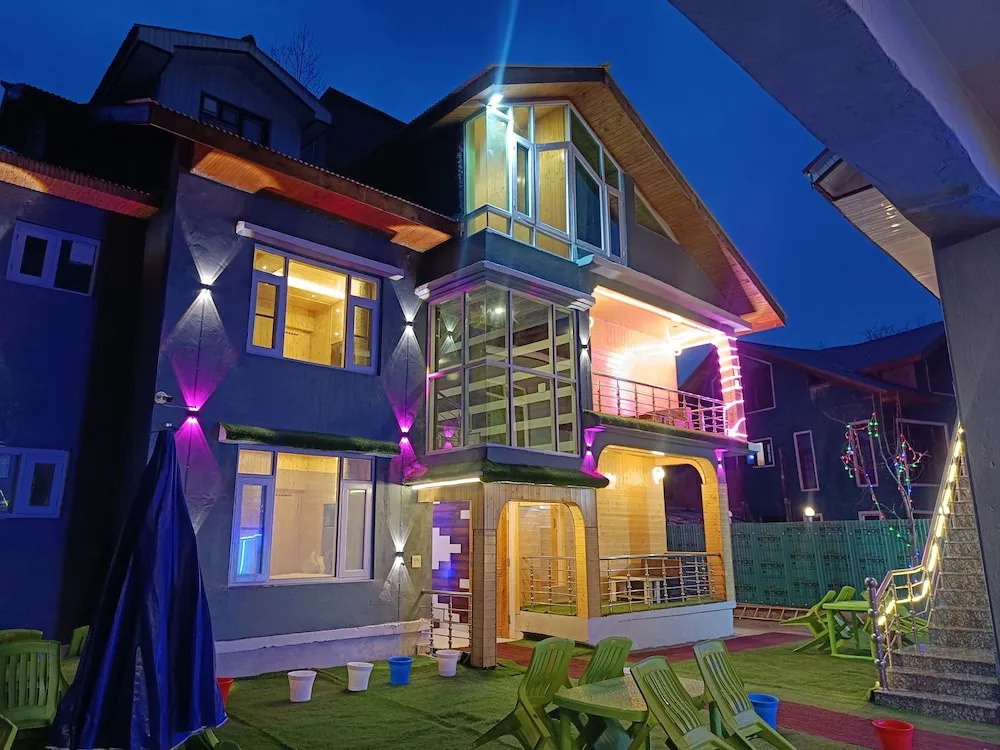 Hotel Pahalgam View