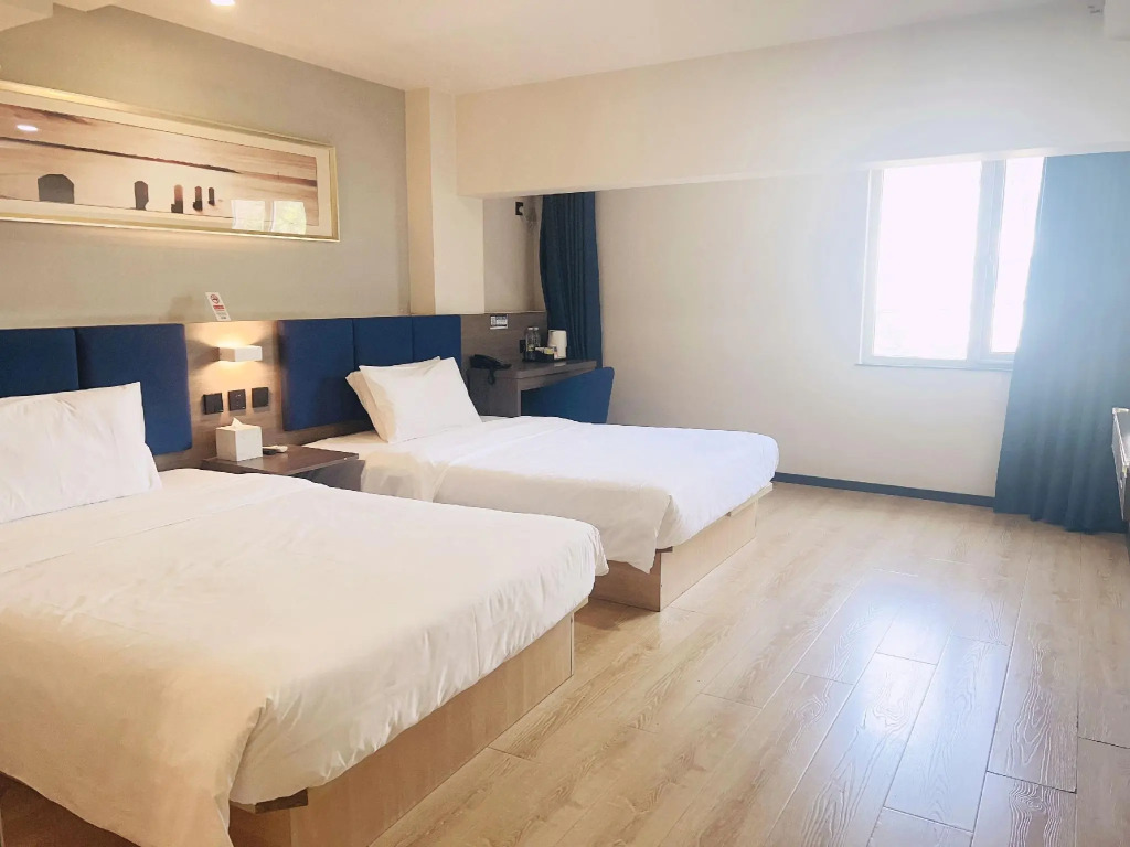 7 days superior hotel (Beijing Sanlitun Tuanjiehu metro station store)