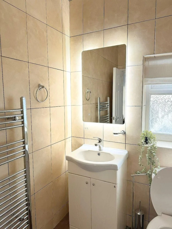 Inviting Apartment in Reading