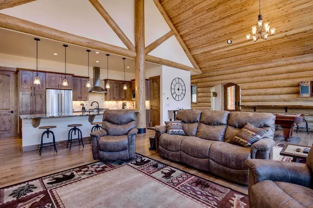 3 Mi to Slopes: Breck Cabin w/ Hot Tub & Views