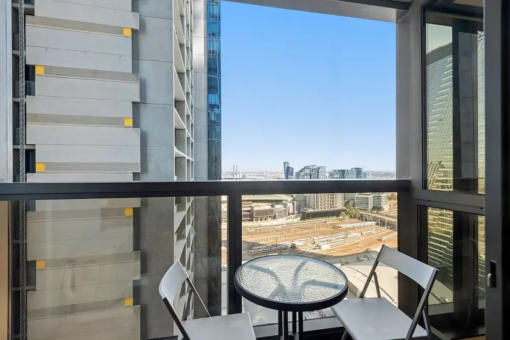 Melbourne CBD 2bed With Gym, Sauna & Pool Access