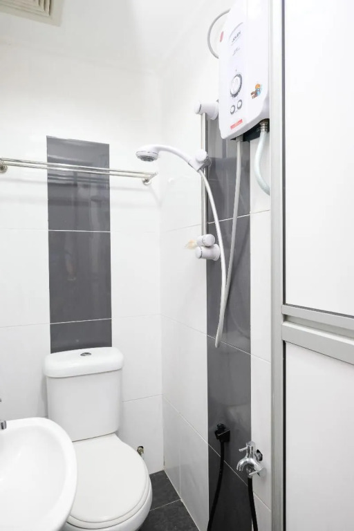 OYO 711 Tawaquf Inn