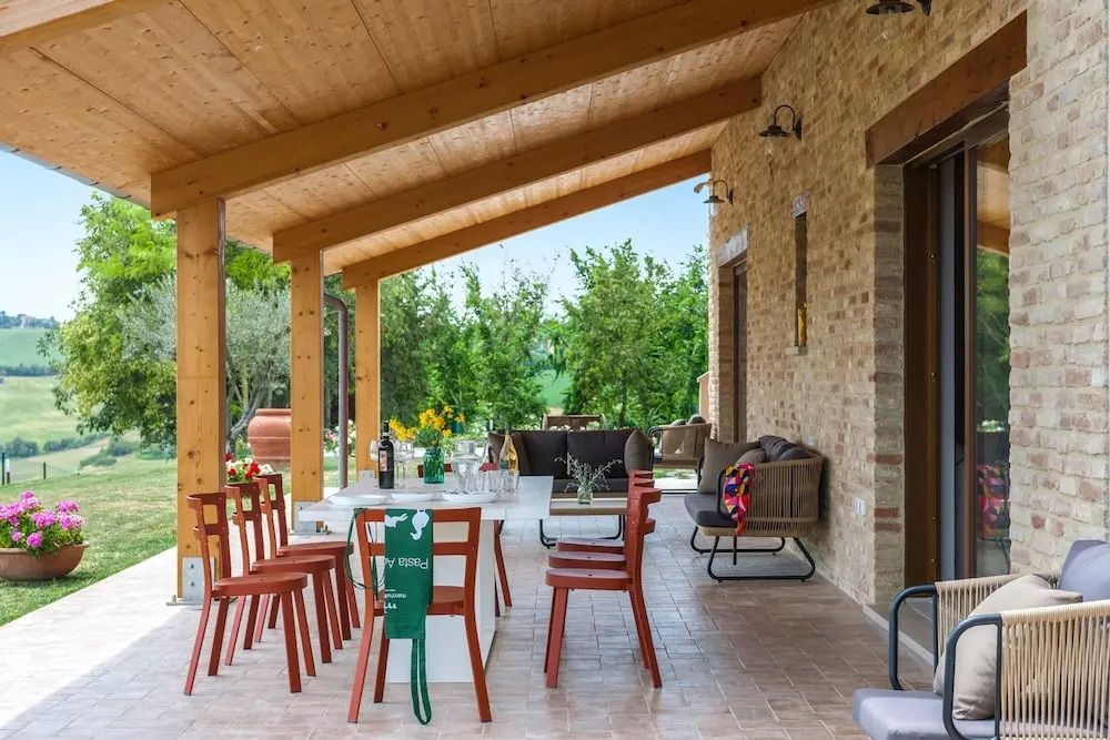 I Gelsi 12&2 by Marche Holiday Villas