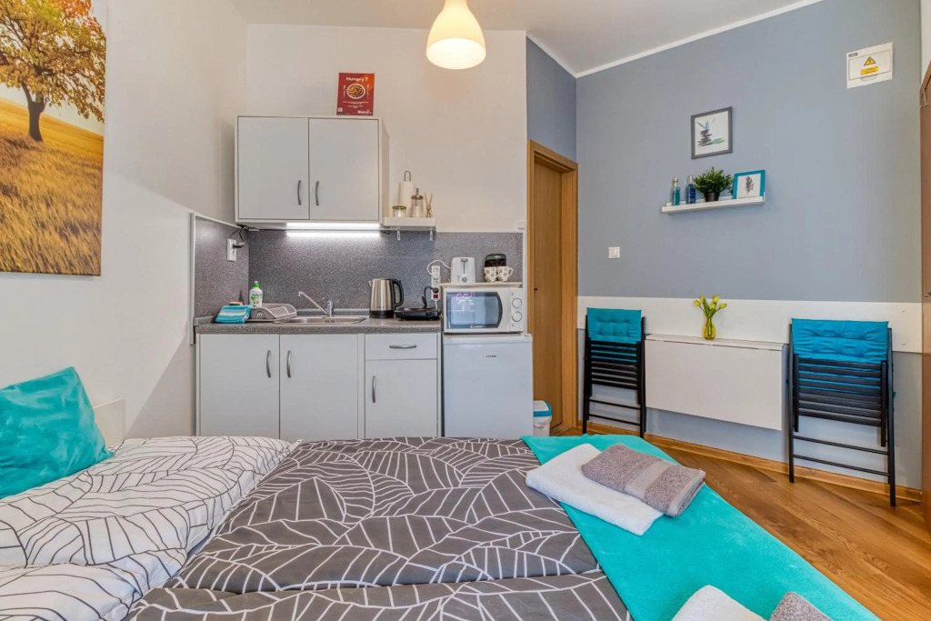 JonasHouse studios - Great Location near Bratislava City Center- personal or self check-in