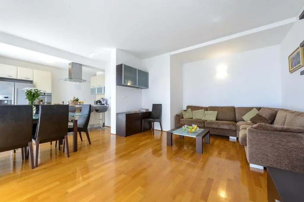 Villa Sana Via