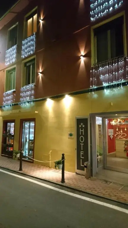 Hotel Raphael