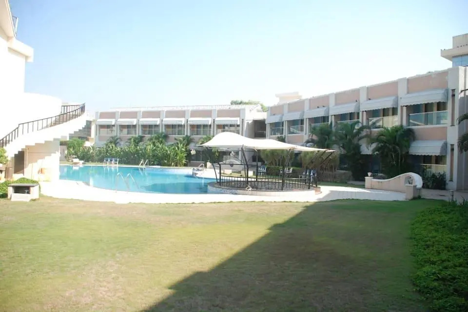 Azzaro Resort & Spa