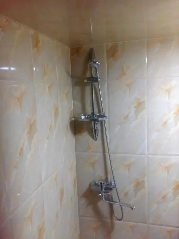Home in Noneshvili str 1