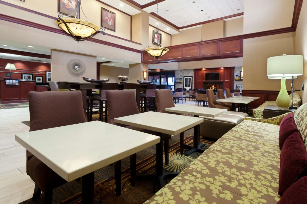 Hampton Inn & Suites Grove City