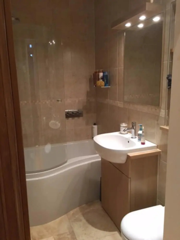 South Edinburgh 3 Bedroom Apartment With Garden